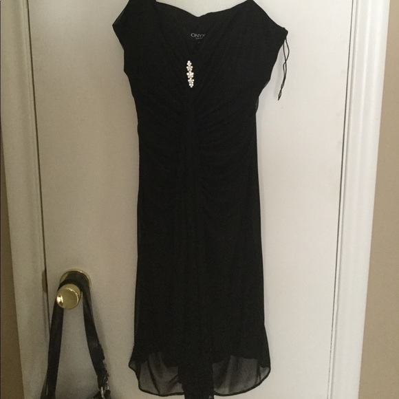 Dress - Picture 1 of 2